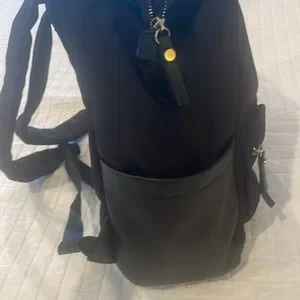 Tutilo | Bags | Tutilo New York Backpack Nylon Zipper  display picture 2